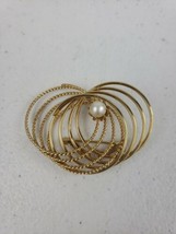 Goldtone Pin Intertwining Rings Faux Pearl 2&quot; Wide 1.5&quot; Tall - £7.47 GBP