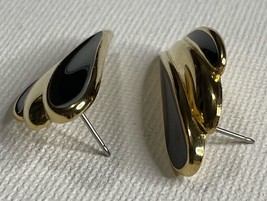Vintage Trifari Gold Tone Black Enamel Accent Pierced Earrings - £19.78 GBP
