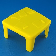 Fisher Price Little People Yellow School Table Arts Crafts Modern BGC33 - £2.89 GBP