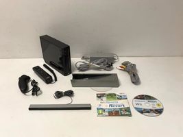 Nintendo Wii Console Black [video game] - £98.32 GBP