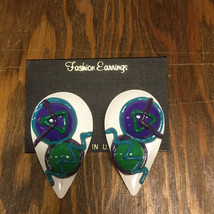  Fashion post large multi color geometric design vintage earrings 1980s ... - $370.78 MXN