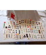 Vintage Assortment of Buttons Various Sizes &amp; Two Rings - €59,27 EUR