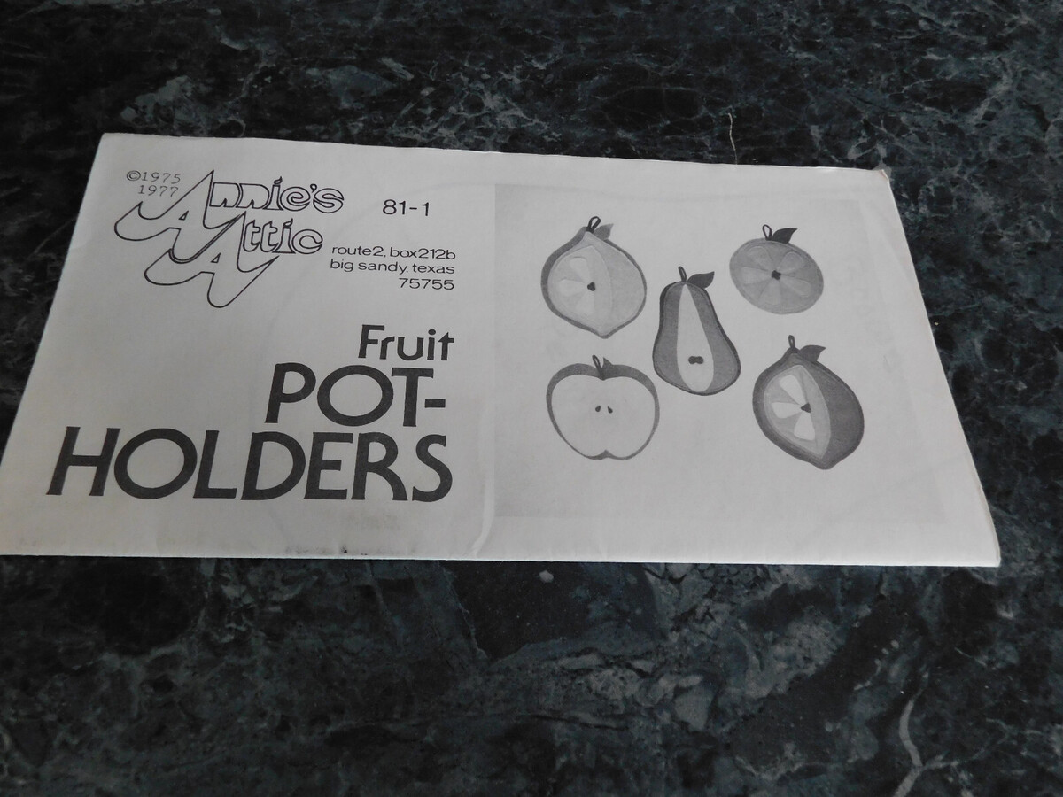 Annie&#39;s Attic Fruit Potholders 81-1 - $2.99