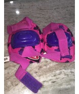 Bell Small Pink Bike Knee Pads - $358.13 MXN