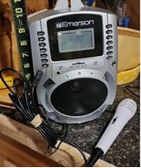 Emerson Portable MP3/Zune/iPod Karaoke Player w/Lyric Display SD511 Speaker - €36,58 EUR