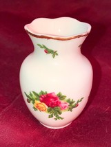 Royal Albert 3.25 Inch Old Country Roses Minature Vase Mint - $11.99