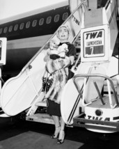 Joan Crawford on TWA vintage airplane holding pet dog 8x10 Photo - £6.29 GBP