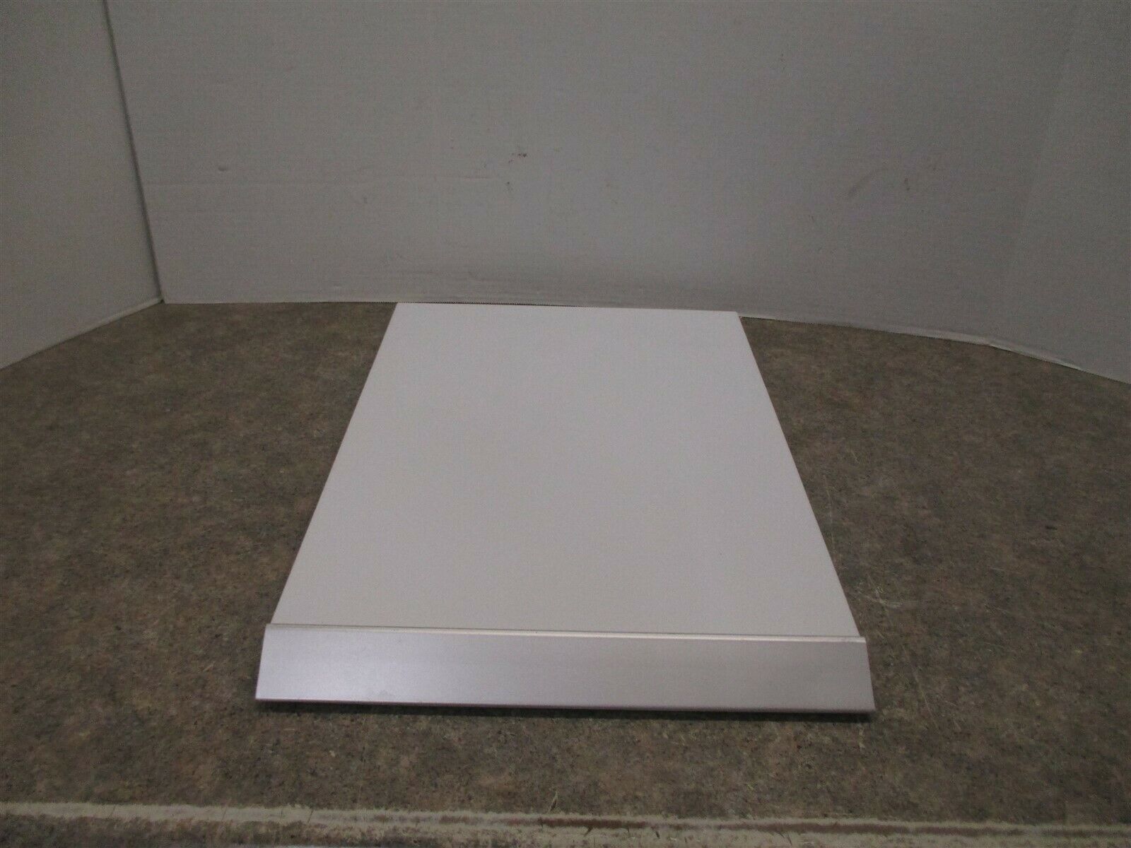 AMANA FRIG FREEZER SHELF (SCRATCHES/SILVER METAL TRIM) 17 7/8" X 12" # D7781504 - $22.89