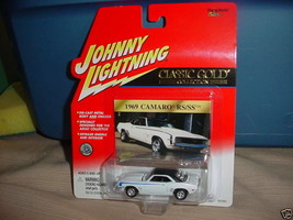 JOHNNY LIGHTNING CLASSIC &#39;69 CHEVY CAMARO RS/SS WHITE FREE USA SHIPPING - $11.29