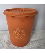 Vintage Tupperware Retro Orange Servalier Canister 811-4  (5 Cups) W/ Li... - $165.89 MXN