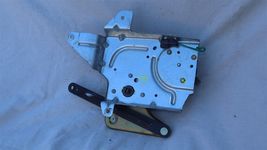 Lincoln Blackwood Tonneau Lift Assit Motor Passenger Right RH C56-84406A12-AC image 5