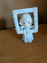 Precious Moments 1996 "You're As Pretty As A Picture" C0016 - $11.39