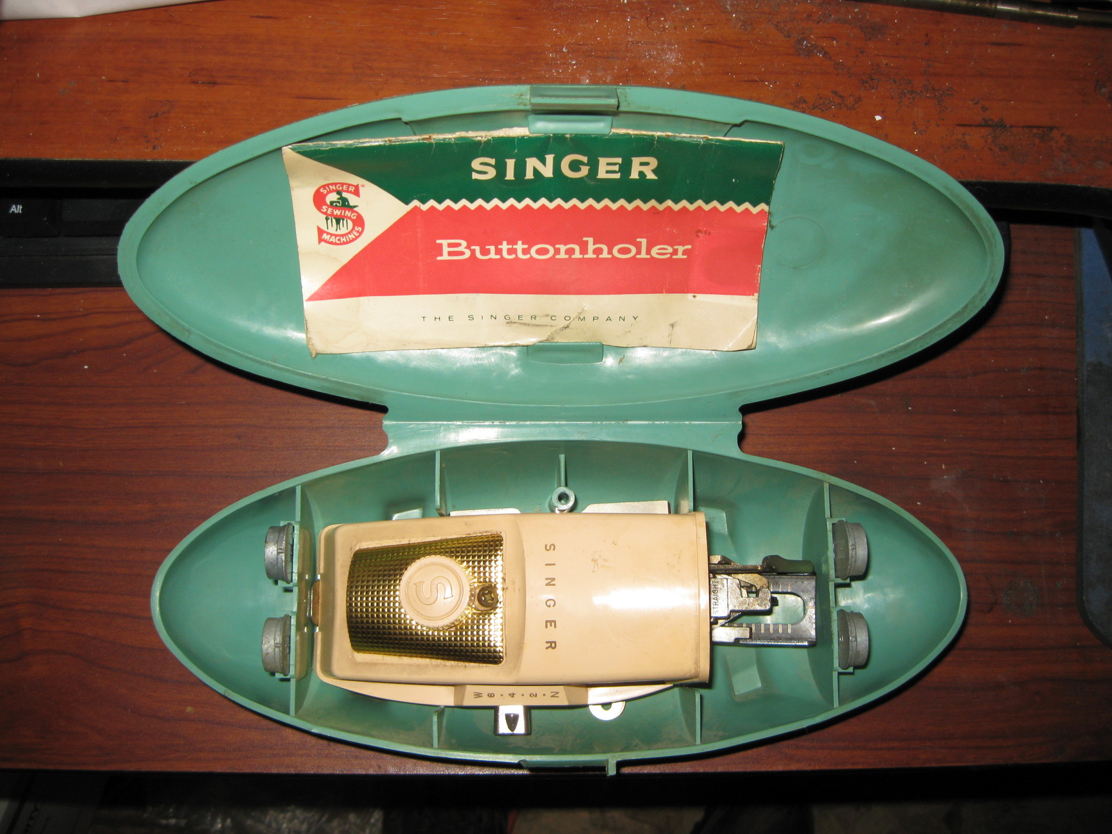 Singer 489500 Slant Shank Foot Buttonholer w/5 Templates & Instructions - $7.50