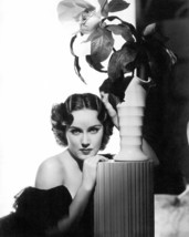 Fay Wray King Kong Scream Queen exudes glamour bare shoulder pose 4x6 photo - £4.75 GBP