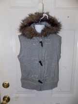 Mudd Gray Vest Hoodie Sweat Jacket Fur lined Hood Size M (10/12) Girl&#39;s EUC - £14.54 GBP