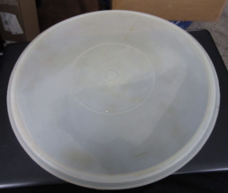 Tupperware 224 Millionaire 13&quot; Round Replacement Lid - £13.22 GBP