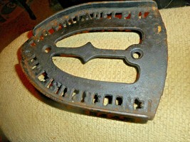 Cast Iron Trivet Design Enterprise Co Philadelphia Iron Stand Vintage - $10.00