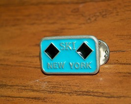 SKI PIN BADGE SKIING SKI NEW YORK BLUE - £8.06 GBP