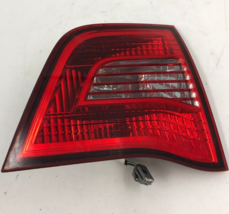 2009-2014 Volkswagen Routan Passenger Side Inner Tail Light Taillight G02B08007 - £48.64 GBP