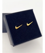 Nike Swoosh Gold - Plated Metal Stud Earrings, Pair, For Men or Women - $366.64 MXN
