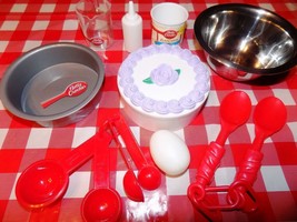 Betty Crocker Baking Set Play Food Lot Cake Icing Bakeware Egg Cake Measuring - £19.73 GBP