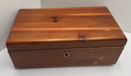 Vintage LANE Miniature Cedar Chest Hinged Jewelry Trinket Box Evansville NO KEY - £12.65 GBP