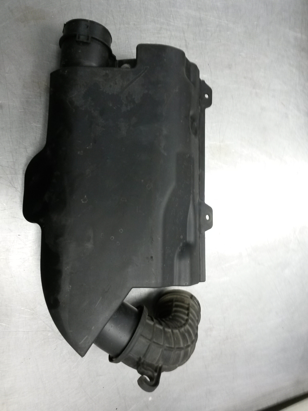 Primary image for Intake Air Box From 2016 Chevrolet Malibu Limited  2.5