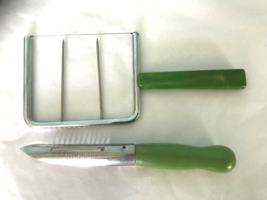 Lot 2 Vtg Kitchen Cheese Cutter Green Bakelite &amp; Androck Green Wood Handle peele - £9.52 GBP