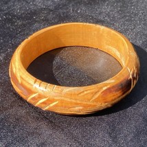 Vintage Teak Wood Burn Affect Design Tribal Lines Bangle Bracelet - £35.03 GBP