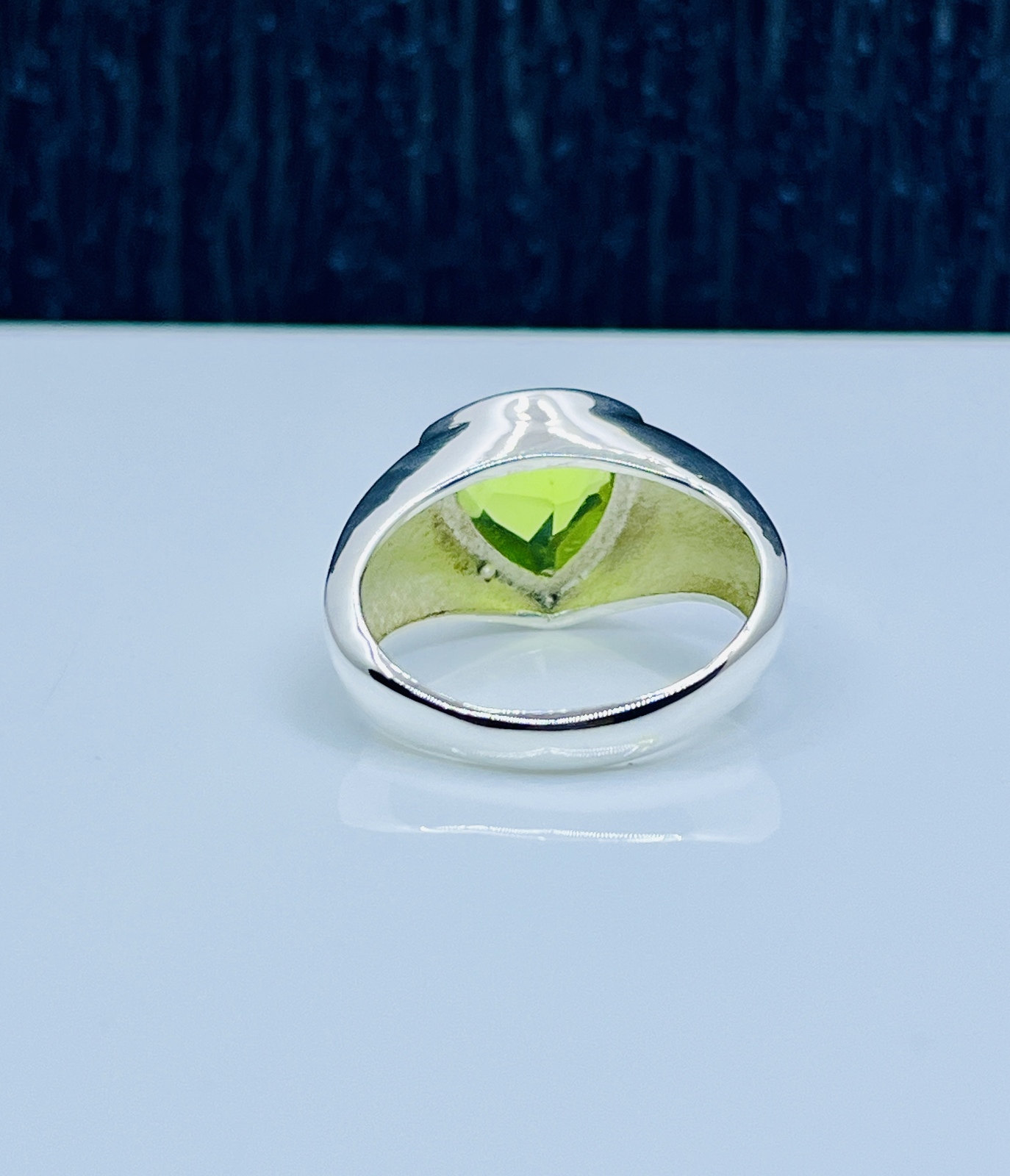Solid 925 Sterling Silver Green Peridot Zircon Trillion Cut Gemstone Men's Ring Item image 4