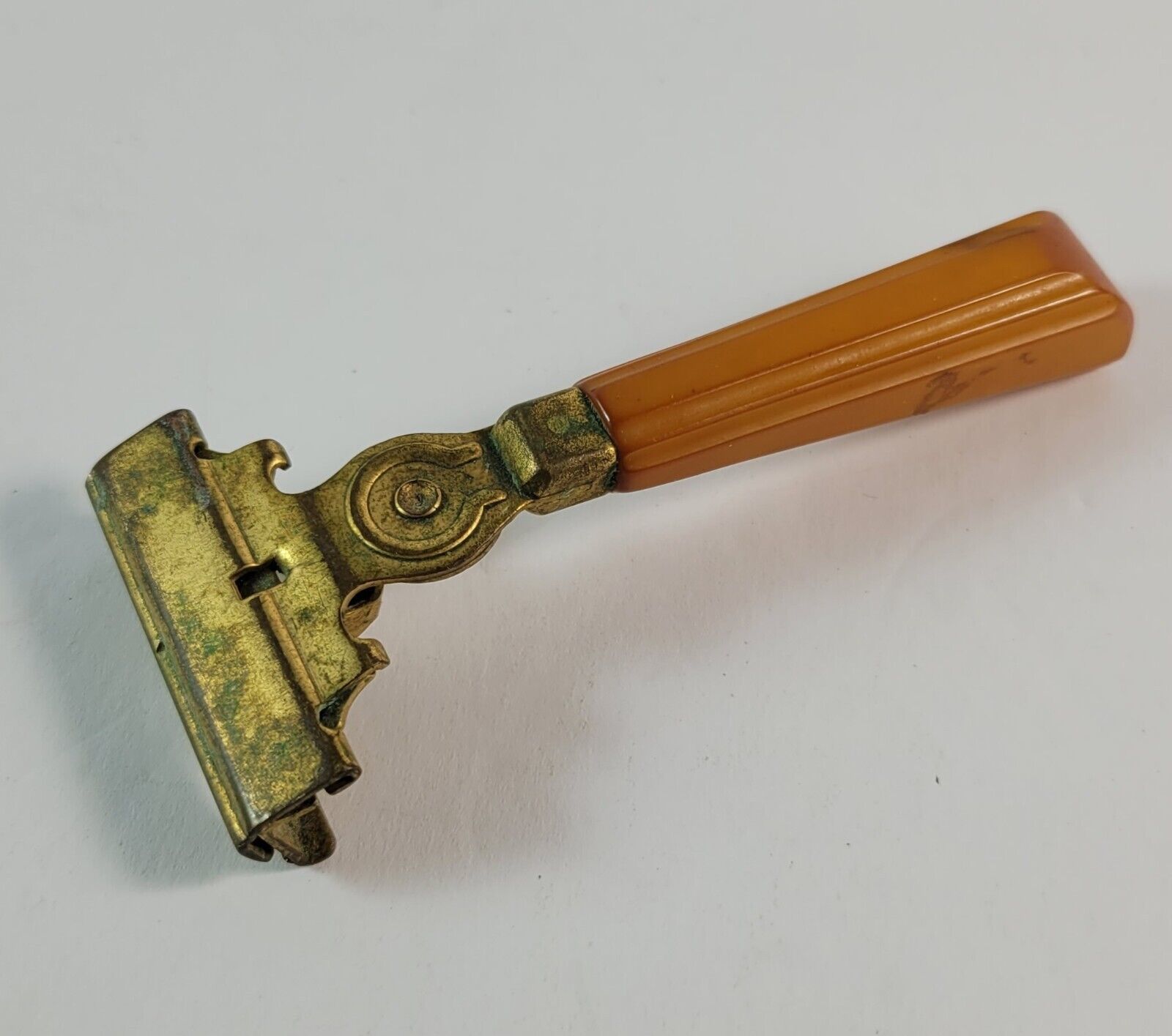 Primary image for Vintage Schick Injector Safety Razor with Butterscotch Bakelite Handle USA 1942