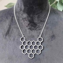Womens Antiqued Silver Tone Hexagonal Brass Bee Bib Necklace with Lobster Clasp - £18.08 GBP
