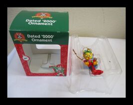 Trevco Looney Tunes Tweety on Shovel Sled Ornament IOB - $14.84