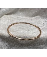 R.J. Graziano Rose Gold Tone Hammered Bangle Bracelet 8&quot; Unsigned - $374.75 MXN