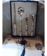 4 piece floral japanese blue white ceramic tableware. Fork. Spoon. Knife... - £9.59 GBP