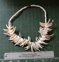 vintage super chunky shell collar necklace off white salmon peach spiky - £37.10 GBP