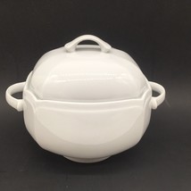 Pier 1 White Soup Stew Tureen Lid Covered Serving Vegetable Classic Dish 1.5 Qt - £29.89 GBP