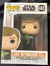 Funko #482 Luke Skywalker with Grogu - The Mandalorian Bobble Head  - $15.08