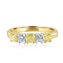 0.90 Carat Alternating Cushion Princess Cut Diamond Wedding Band 18k Yellow Gold - $1,484.25