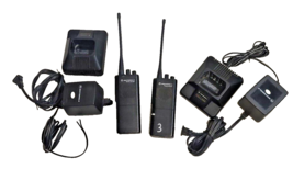 2PCS GP300 Motorola Radius 2 Way Radios P94YPC20C2AA Uhf / And 2PCS Chargers - £66.47 GBP