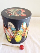Vintage Native American Child&#39;s Tom-Tom, Drum, Indian Chief w/ Stick - $390.45 MXN
