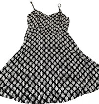 Old Navy Dress Black White Geometric Womens Size Large Rayon Spaghetti Straps - $11.30