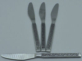 Vintage Stainless Steel Place Knives Scroll Vine Pattern set of four VGUC (Lot 2 - £9.59 GBP