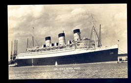 LS3723 - Cunard Liner - Queen Mary - launched 1934 - postcard - $3.50