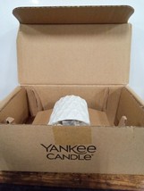 YANKEE Candle Scentplug Diffuser Kit W/3 Bulbs. Home Sweet Home Scent.  ... - $19.80