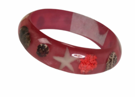 Vintage Pink Plastic Lucite Bangle Bracelet Beach Sea Shell Starfish Cowrie - £23.87 GBP