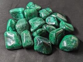 Malachite Premium Tumbled Polished Gemstones - $276.42 MXN+