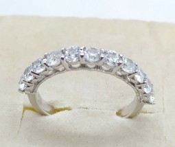 Weiß Vergoldet Künstlicher Diamant Ewigkeitsring Stapelbar Ring Endlos Band - £34.16 GBP