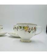 Wedgwood 4 Teacups &amp; Two Saucers Mirabelle R4537 Floral Bone China England - £62.37 GBP