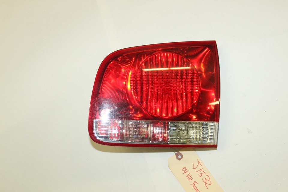 2004-2007 VOLKSWAGEN TOUAREG PASSENGER RIGHT INNER TAIL LIGHT LIFT GATE ... - $39.59